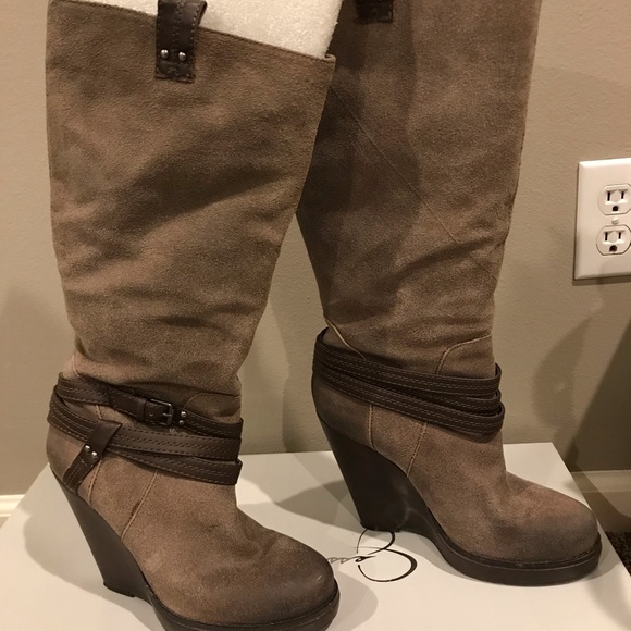 Jessica Simpson Shoes - Beautiful used Jessica Simpson Boots!